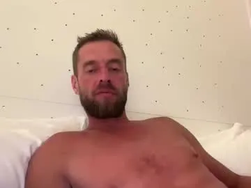 Sun-Moon – webcam model profile photo Image 13