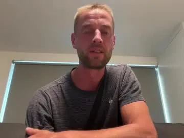 Sun-Moon – webcam model profile photo Image 5