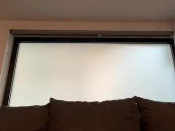 Sun-Moon – webcam model profile photo Image 8