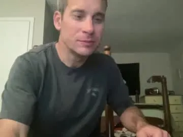 lynn9000 – webcam model profile photo Image 2