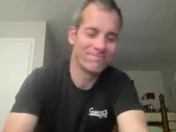 lynn9000 – webcam model profile photo Image 3