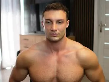 TOP_po – webcam model profile photo Image 14