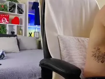 AAASuck – webcam model profile photo Image 2