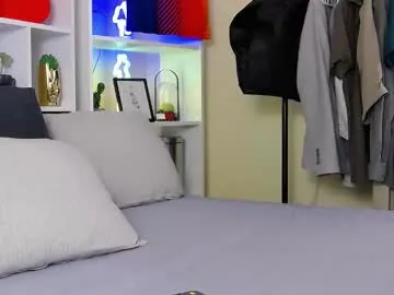 AAASuck – webcam model profile photo Image 4