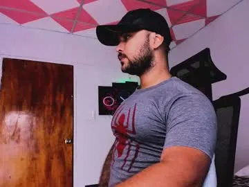 tumbles05 – webcam model profile photo Image 3