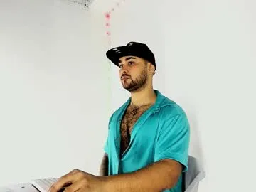 tumbles05 – webcam model profile photo Image 7