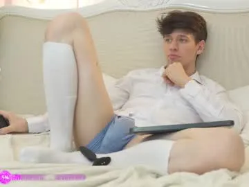 wawagi – webcam model profile photo Image 2