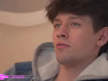 wawagi – webcam model profile photo Image 4