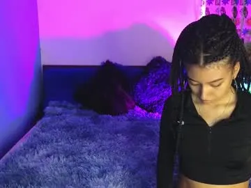 lucretiaburnaugh – webcam model profile photo Image 15