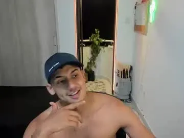 tumbles05 – webcam model profile photo Image 19