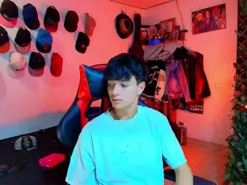 IORio2 – webcam model profile photo Image 14