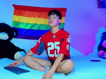 IORio2 – webcam model profile photo Image 17