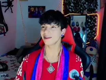 IORio2 – webcam model profile photo Image 6