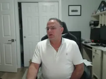 kinksubbydubby – webcam model profile photo Image 15