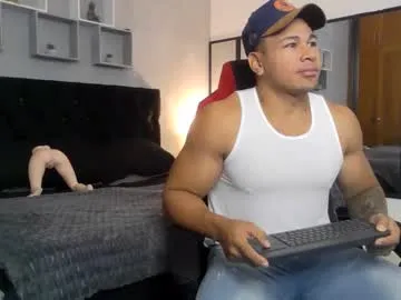 Keep_us_wild – webcam model profile photo Image 17