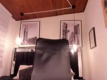 julliemilf – webcam model profile photo Image 11