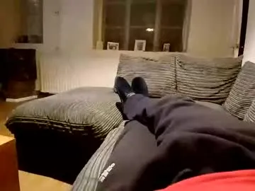 yournewfavourite – webcam model profile photo Image 4