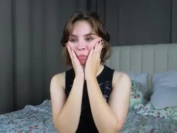 hina_porn – webcam model profile photo Image 8