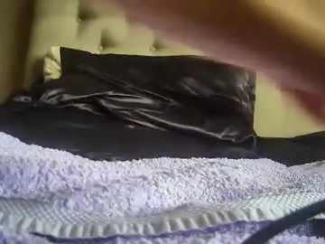 HopeHeaven – webcam model profile photo Image 15