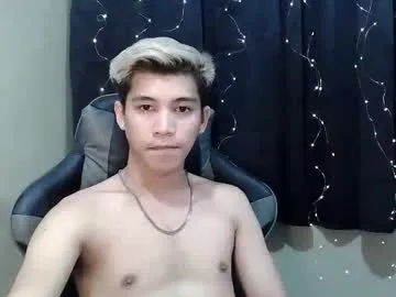 Linnea – webcam model profile photo Image 6