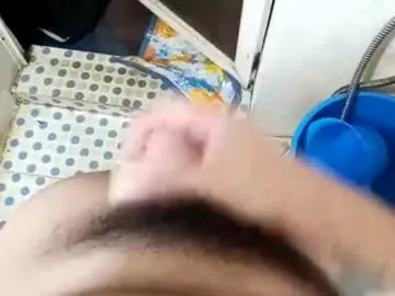 Zero-One – webcam model profile photo Image 6