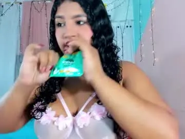 xunybany – webcam model profile photo Image 13