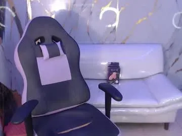 Sugarlina – webcam model profile photo Image 16