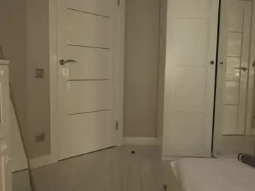 Ninjainia – webcam model profile photo Image 9