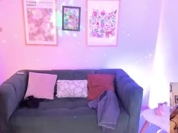 luckrose – webcam model profile photo Image 6