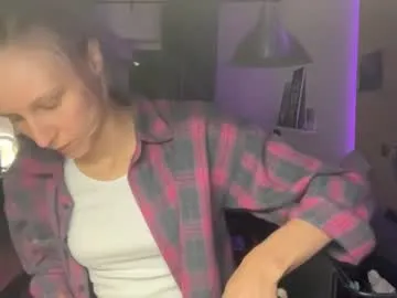 sophiemeyer – webcam model profile photo Image 15