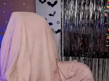 Linnea – webcam model profile photo Image 19