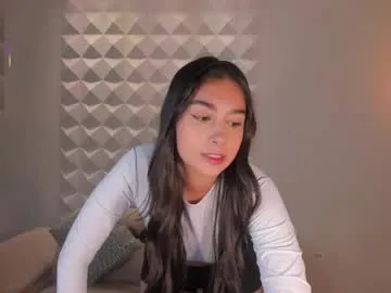 avroraromance – webcam model profile photo Image 11