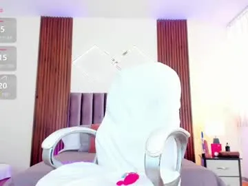 Allla – webcam model profile photo Image 15