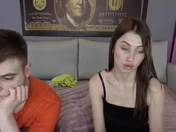 zui_lu – webcam model profile photo Image 12