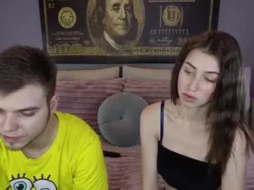 zui_lu – webcam model profile photo Image 3