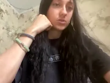 raisawetsx – webcam model profile photo Image 10