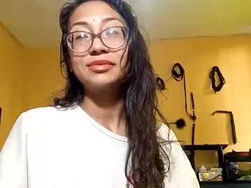 raisawetsx – webcam model profile photo Image 10