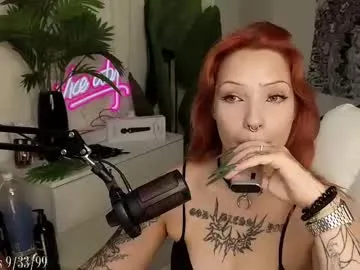 SimoneMoore – webcam model profile photo Image 8