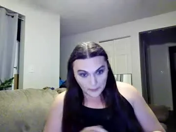 IORio2 – webcam model profile photo Image 11