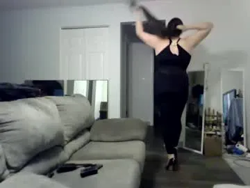 IORio2 – webcam model profile photo Image 13