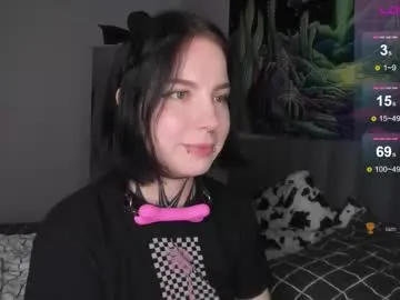 bambi_lu – webcam model profile photo Image 6