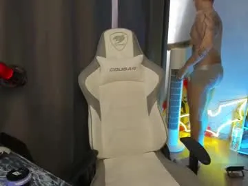 octavarium211 – webcam model profile photo Image 15