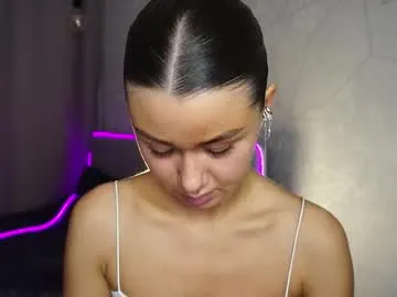 DoriDeluxe66 – webcam model profile photo Image 8