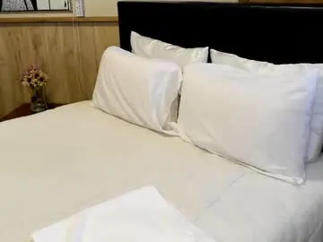 manic_pixie_ – webcam model profile photo Image 18