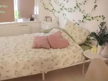 carol_miss2 – webcam model profile photo Image 12