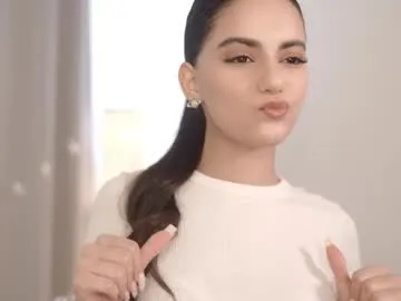 caroline_eclipse – webcam model profile photo Image 1