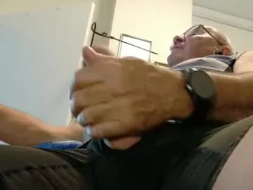 IORio2 – webcam model profile photo Image 12