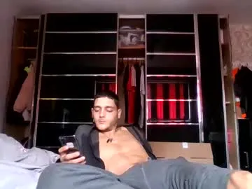 myke_xxx – webcam model profile photo Image 17