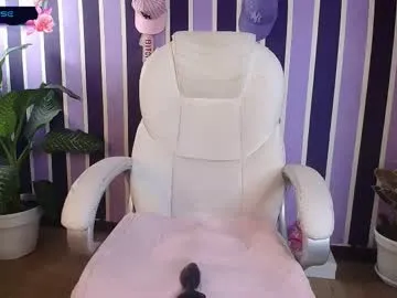 trixieemerald – webcam model profile photo Image 5