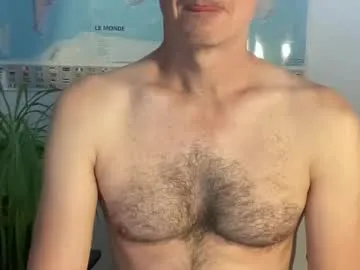 Taanni – webcam model profile photo Image 10